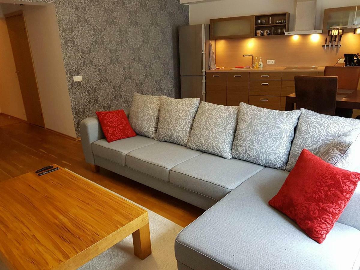 Superior Apartment Near The City Center Tartu Bagian luar foto